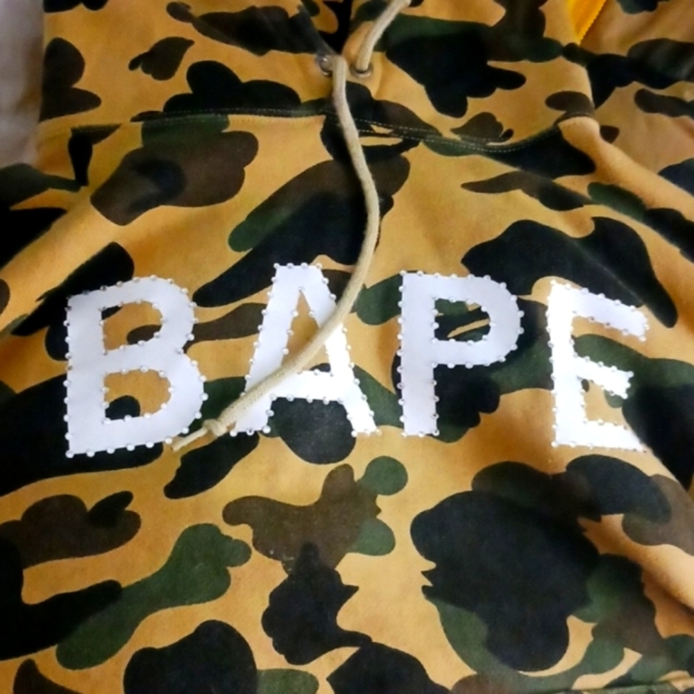 🔥SALE🔥 BAPE *a Bathing Ape* Yellow Camo Hoodie
